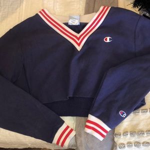 cropped champion sweatshirt